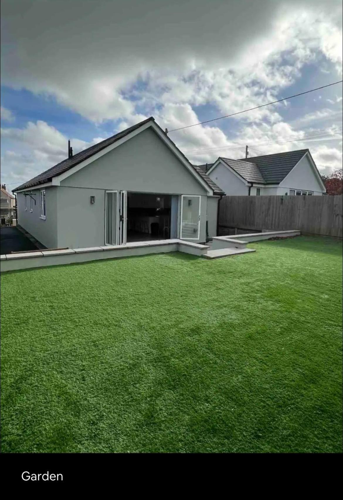 Green 3 Bed Bungalow With En-Suite And Parking Felton  Exterior foto
