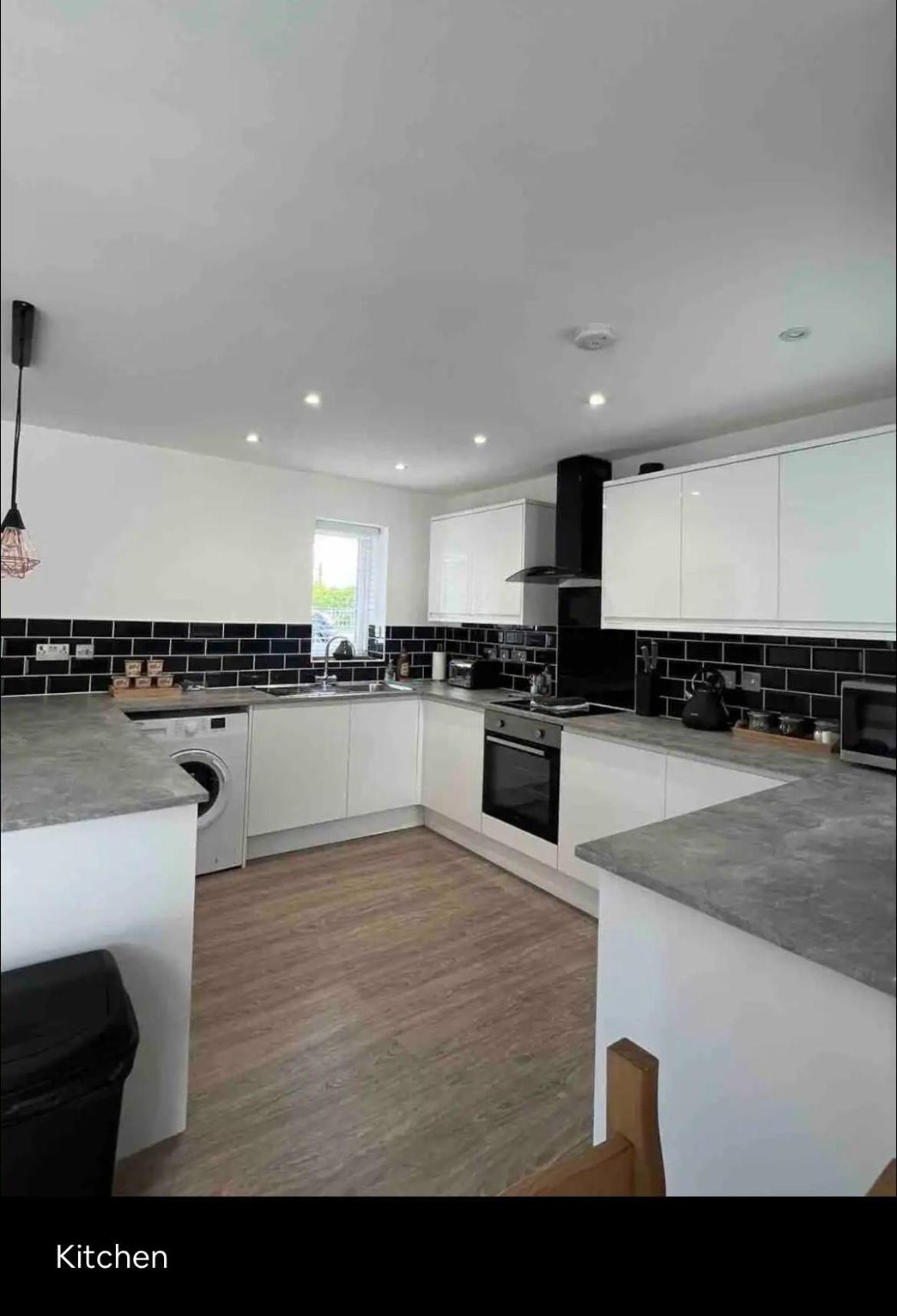 Green 3 Bed Bungalow With En-Suite And Parking Felton  Exterior foto